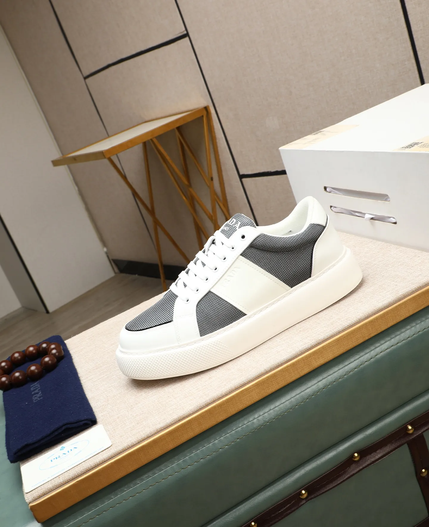 Men's shoes 💰580 [PRADA] Prada - High-end quality original order - Upper: 🔝 silk calfskin, brand canvas cloth, brand metal fasteners - Lining: mesh, foot pads; top-grade cowhide - Outsole: ultra-light TPU foam; molded outsole - Ultra-high quality control·Fine workmanship: highlighted (high-end·luxury·grade) -Size: 38-44 (45 can be customized) Wang